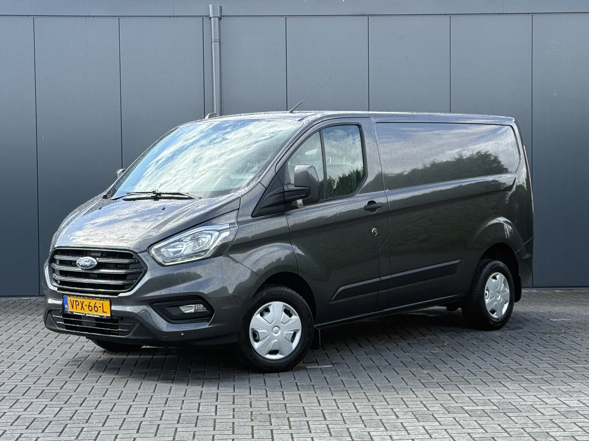 Ford Transit Custom 2.0 TDCI / L1H1 / 1e EIG / AIRCO / CRUIS, Voorwielaandrijving, 15 km/l, Euro 6, 4 cilinders