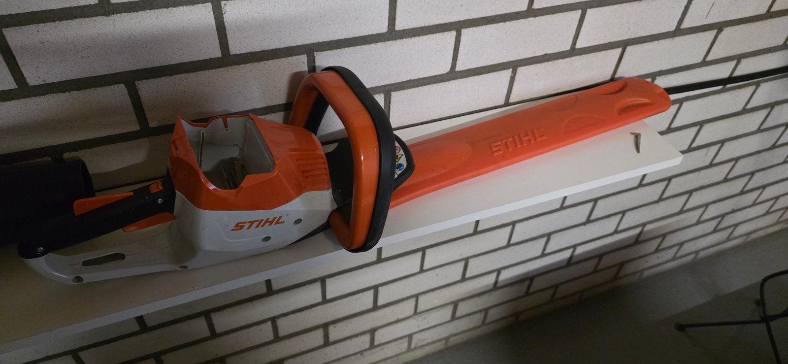 Stihl HSA 56 Heggenschaar zonder Accu, Tuin en Terras, Heggenscharen, Ophalen, Gebruikt, Accu, Stihl