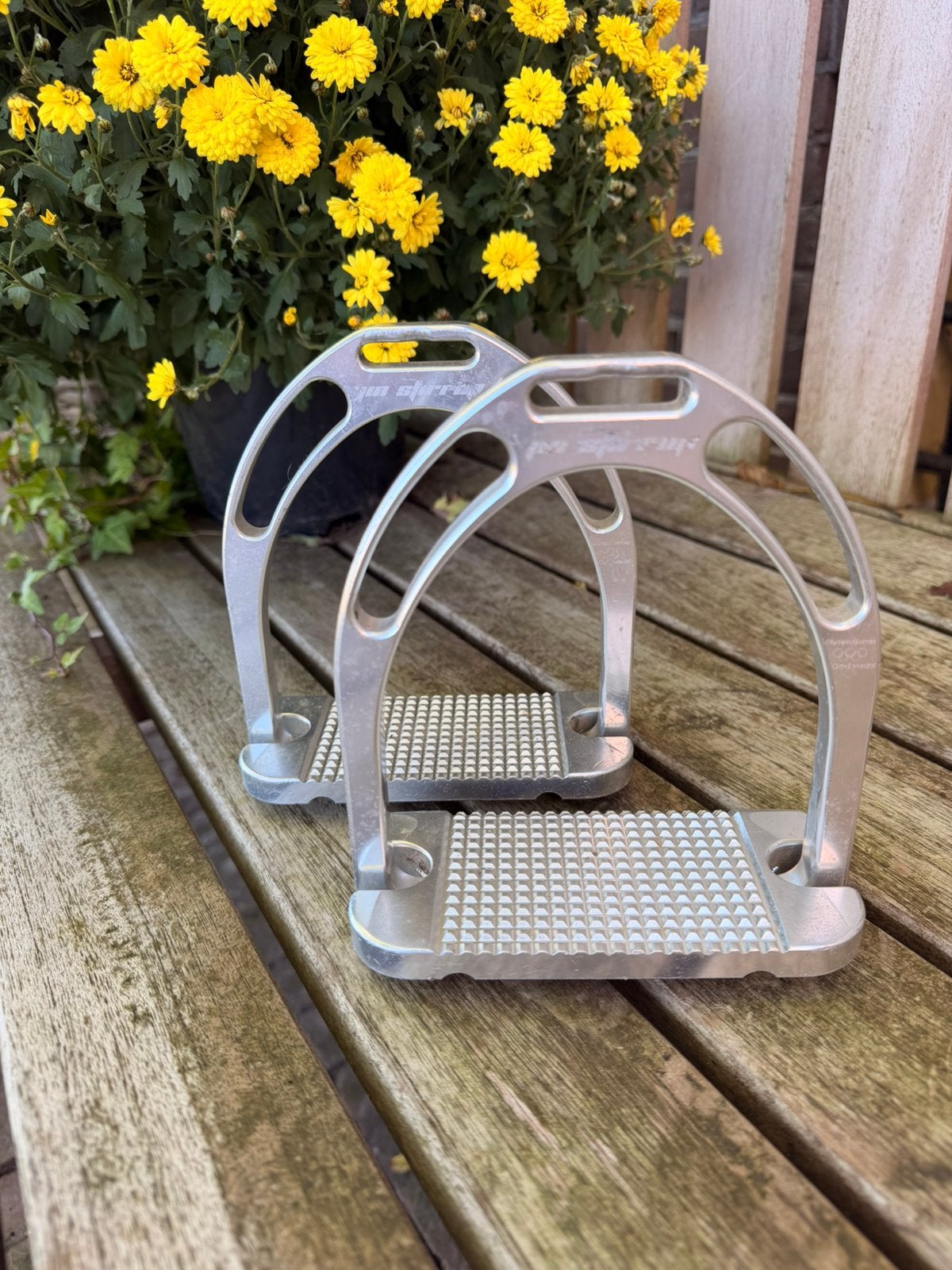 Aluminium stijgbeugel Jin Stirrups Olympic Games, Ophalen of Verzenden, Zo goed als nieuw, Stijgbeugels