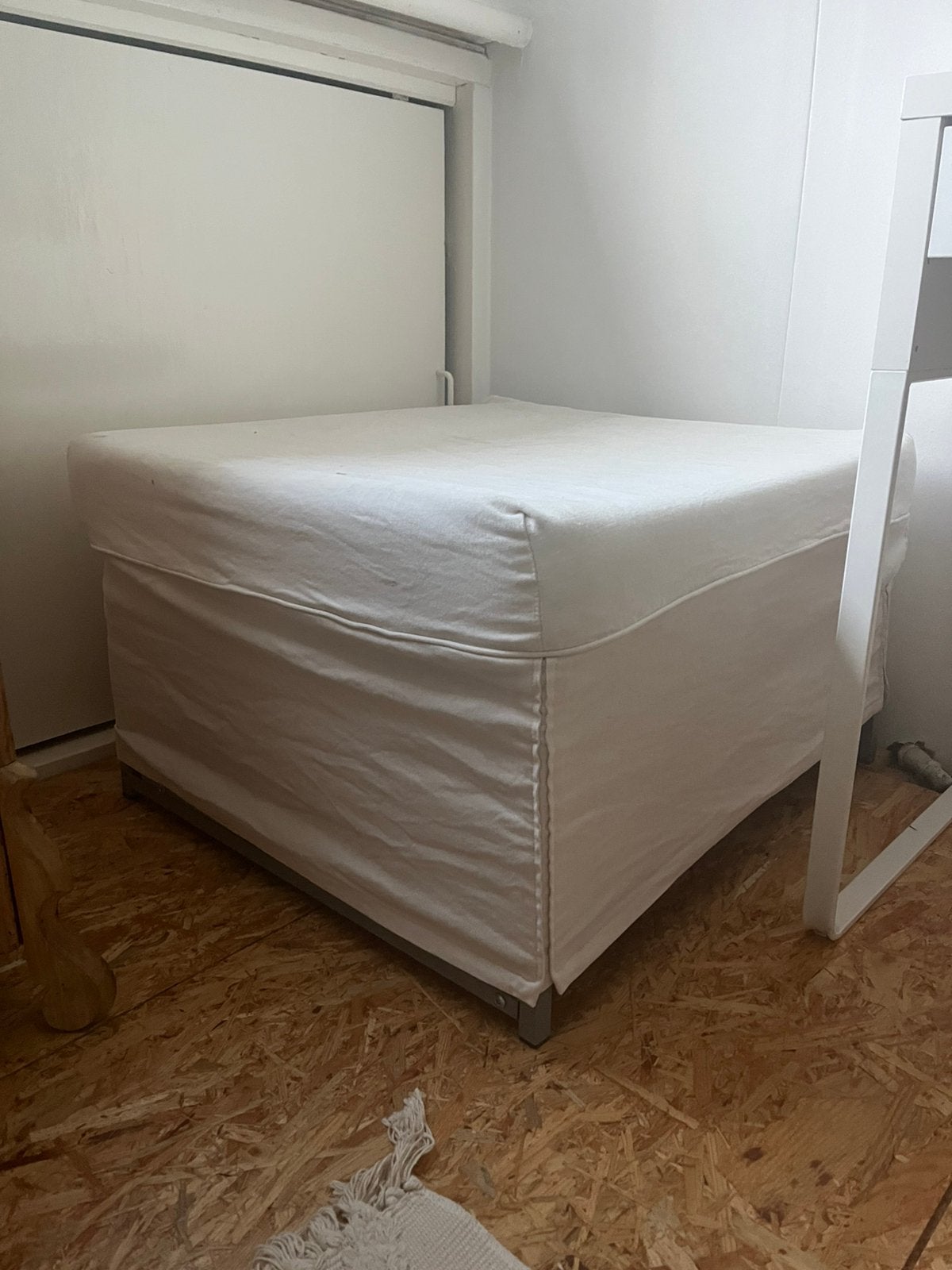 Poef en bed, Gebruikt, Vierkant, Ophalen of Verzenden, 75 tot 100 cm