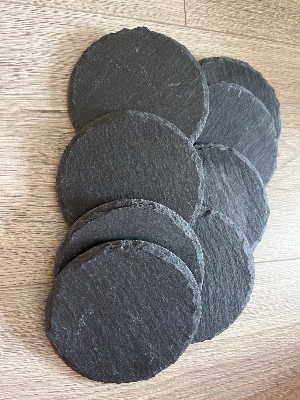 Set van 8 leistenen onderzetters, rond met antislip, Huis en Inrichting, Gebruikt, Steen/keramiek, Glasonderzetter, Ophalen of Verzenden