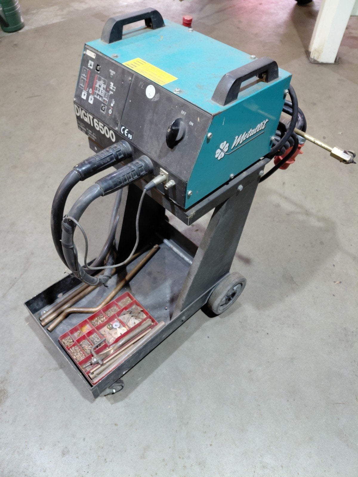 Metalliit Digit 6500 Puntlasapparaat spotter met toebehoren, Doe-het-zelf en Verbouw, Gereedschap | Lasapparaten, Ophalen, Gebruikt