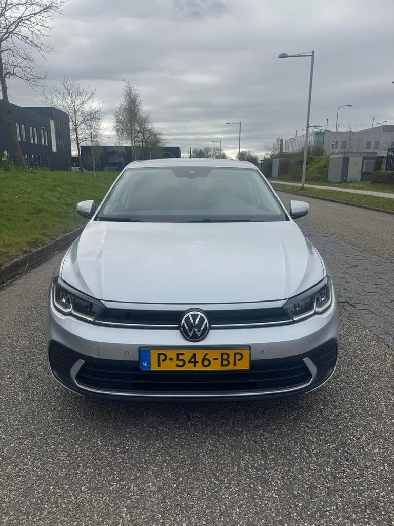Volkswagen Polo 1.0 TSI 95pk 2022 Grijs, Auto's, Voorwielaandrijving, Euro 6, 1072 kg, 49 €/maand