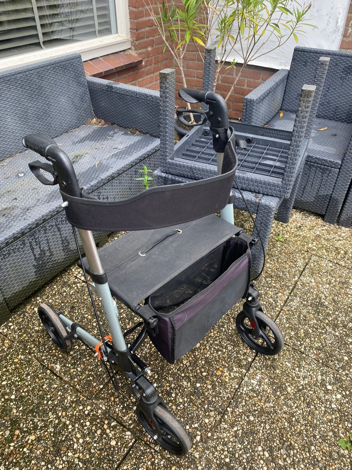 Rollator lichtgewicht, Diversen, Ophalen, Lichtgewicht, Zo goed als nieuw