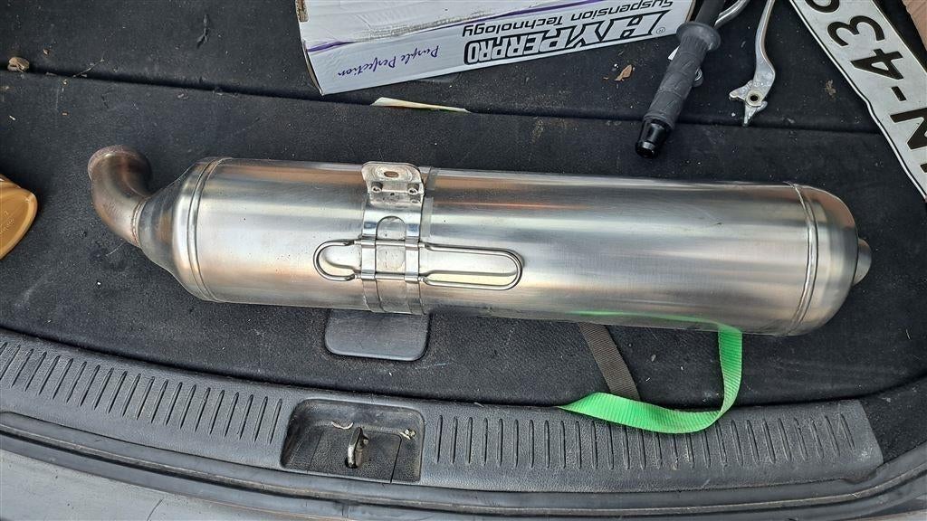 BMW 15 F800S F800ST akrapovic uitlaatdemper euro 250,-, Ophalen of Verzenden, Gebruikt