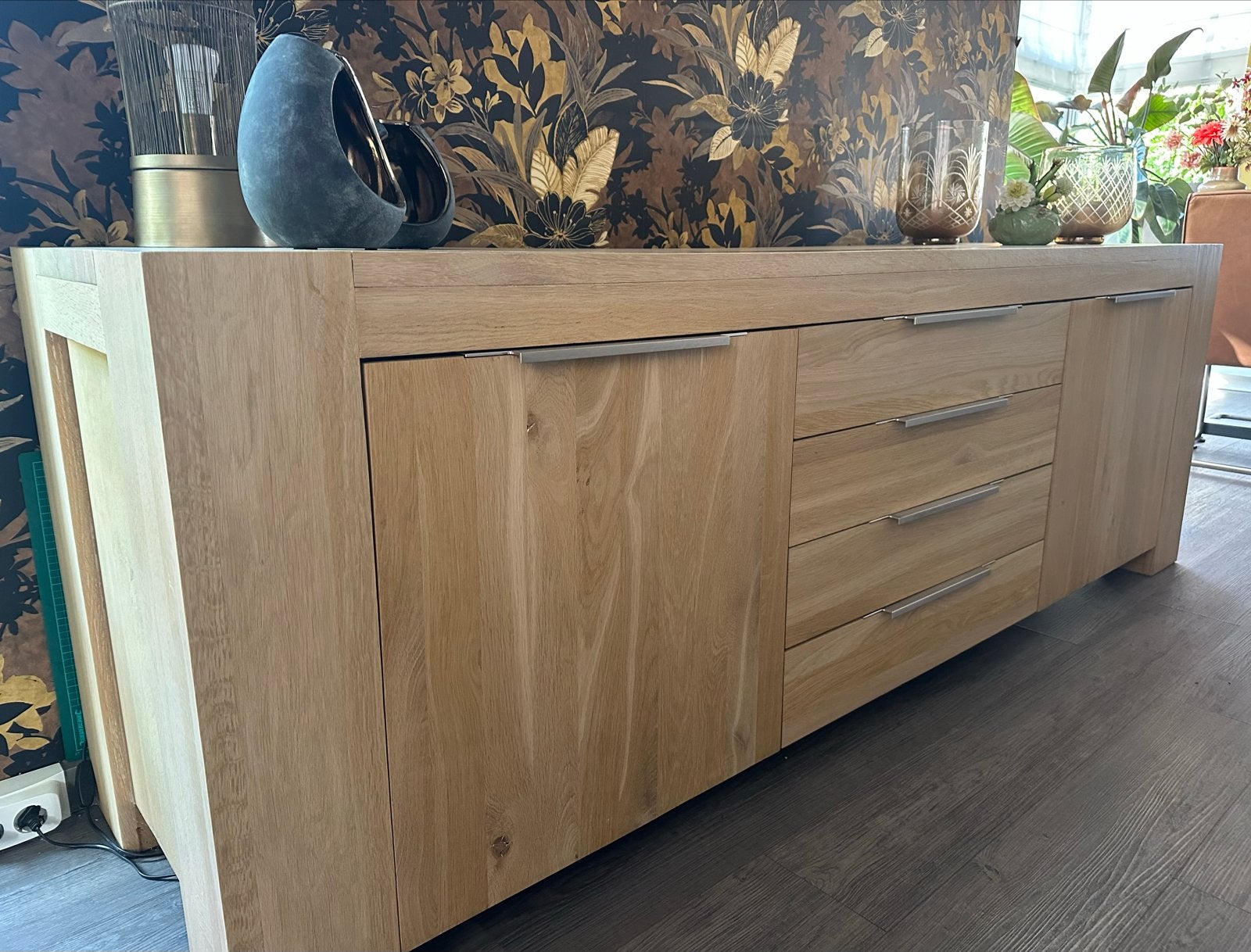 Eikenhouten Dressoir van Goossens serie Quint, Ophalen, Eikenhout, Zo goed als nieuw, 200 cm of meer