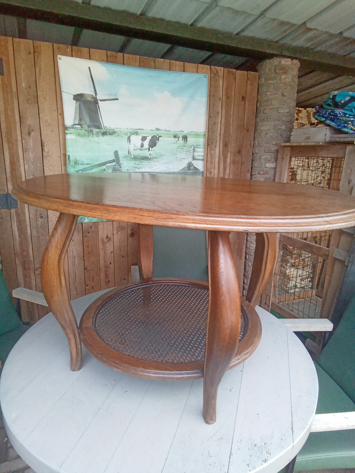 Salon tafel, Ophalen