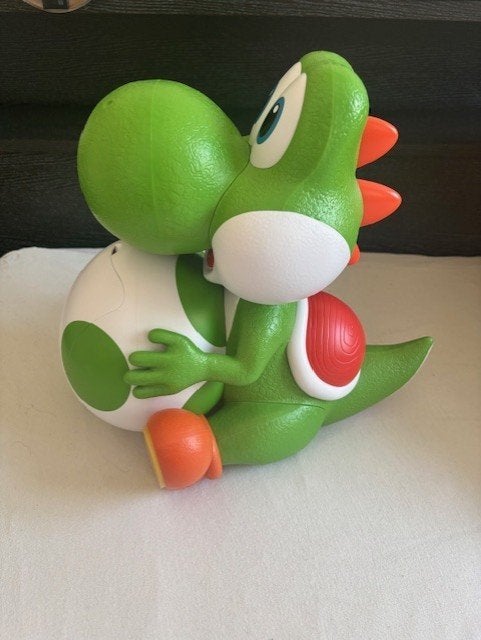 Yoshi Popcorn Bucket, Ophalen