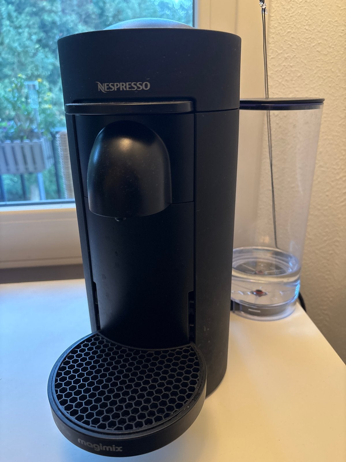 Nespresso Vertuo Next Magimix Koffiemachine Zwart, Witgoed en Apparatuur, Gebruikt, Koffiemachine, Ophalen of Verzenden, 2 tot 4 kopjes