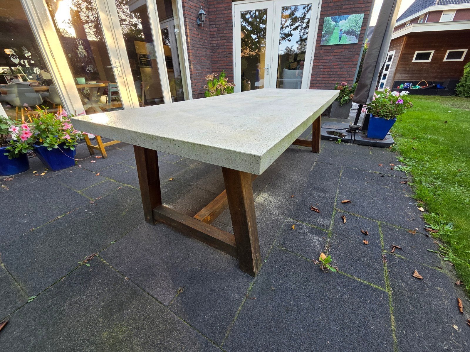 Tegen een aannemelijk bod - Zware Betonlook Eettafel met Har, Ophalen, Gebruikt, Rechthoekig, Hout