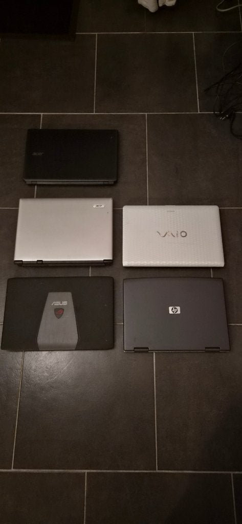 Diverse laptops (zonder oplader, werking onbekend), 15 inch, Ophalen of Verzenden, Diverse (Acer, Asus, HP, Sony VAIO), Niet werkend