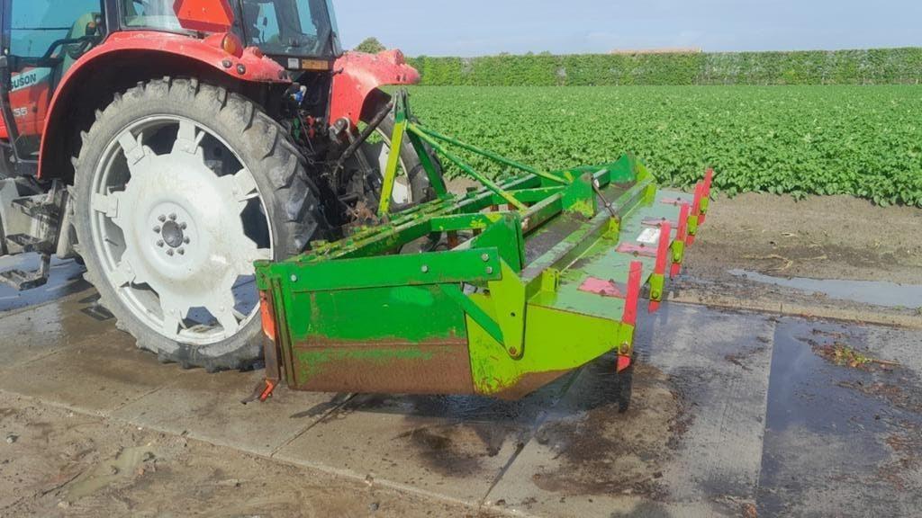 Baselier Aanaarder, Onderlosser, Cultivator, Grondschuif., Ophalen, Grondbewerking