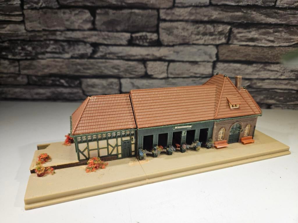 Klein station haltestelle N spoor modeltrein 1:160, Overige merken, Gebruikt, Gelijkstroom of Wisselstroom, Brug, Tunnel of Gebouw