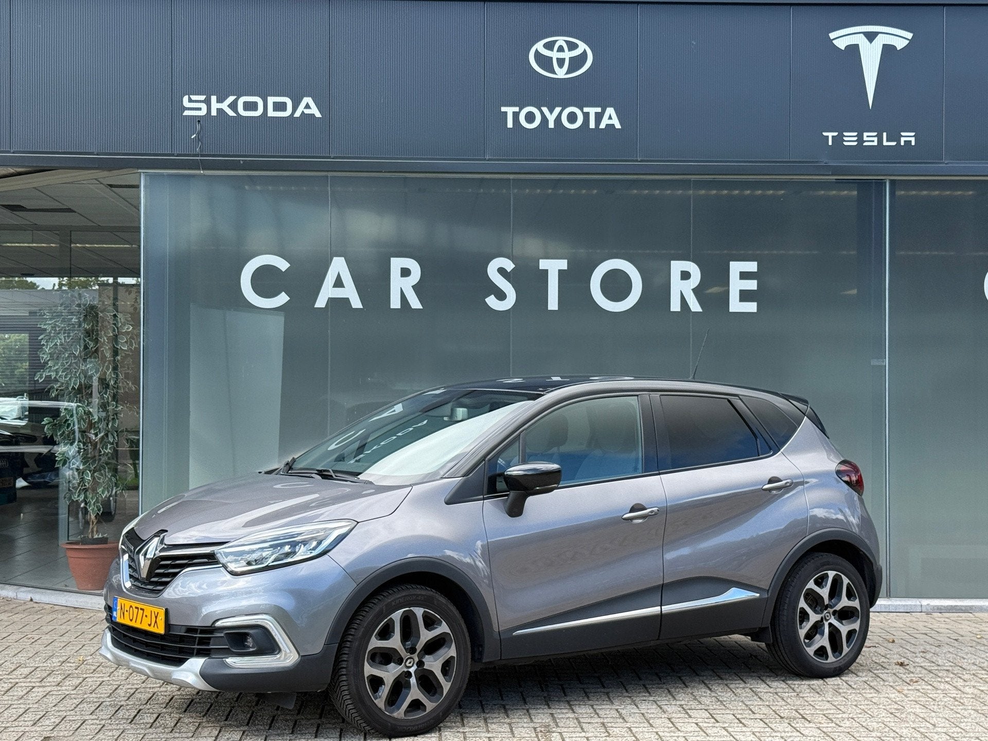 Renault Captur 1.3 150PK AUTOMAAT TCe Intens Navi|PDC|TREKHA, Dealer onderhouden, Stof, Gebruikt, 150 pk
