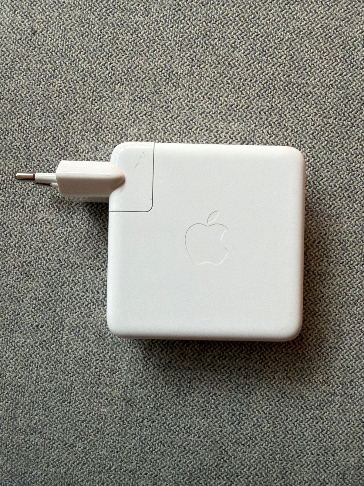 Apple 96W USB-C oplader met MagSafe 3 kabel (2m) Spacezwart, Computers en Software, Ophalen of Verzenden, Zo goed als nieuw