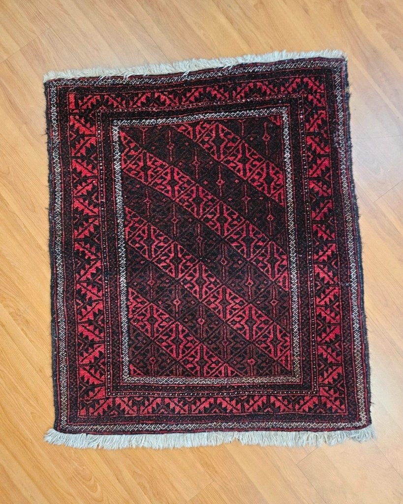 Perzisch tapijt dieprood zwart 93/80