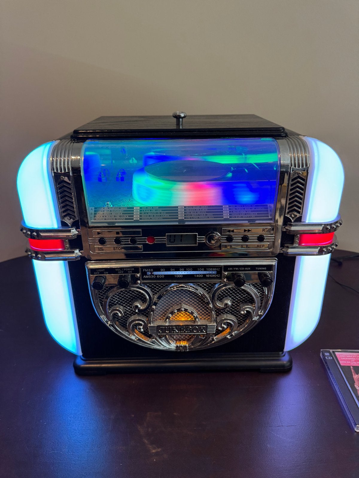 Ricatech RR700 Retro Jukebox met CD/FM/AM/AUX, Ophalen of Verzenden, Zo goed als nieuw, 1970 tot heden, Overige merken