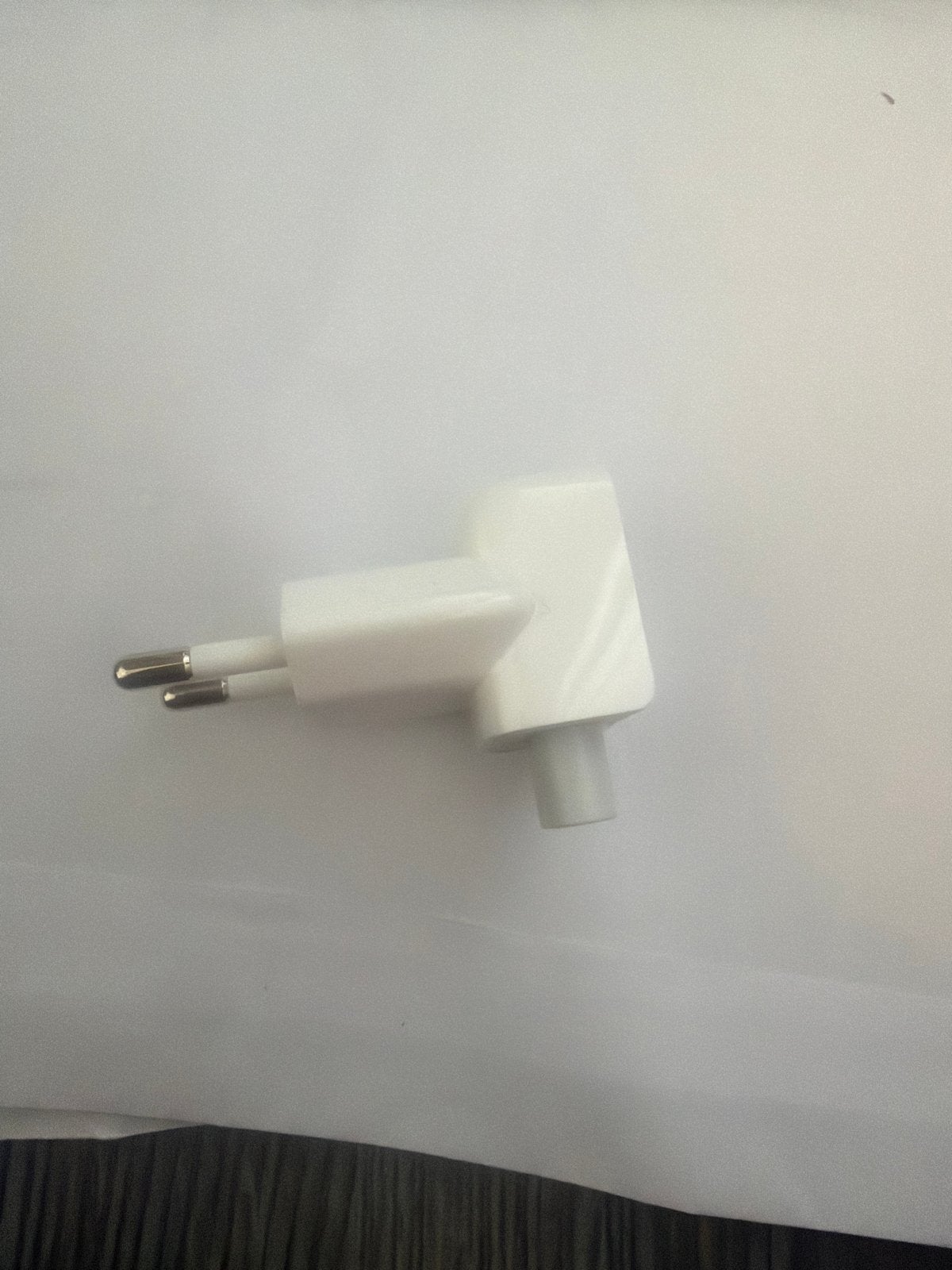 Apple Reisadapter Model A1561 - 250V 2.5A, Ophalen, Nieuw