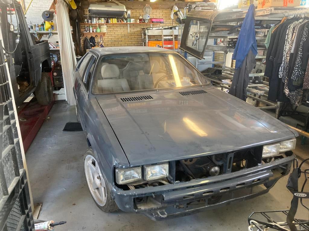 Audi 80 gt coupe 5 cilinder, Auto's, Oldtimers, Stof, Handgeschakeld, Grijs, Particulier