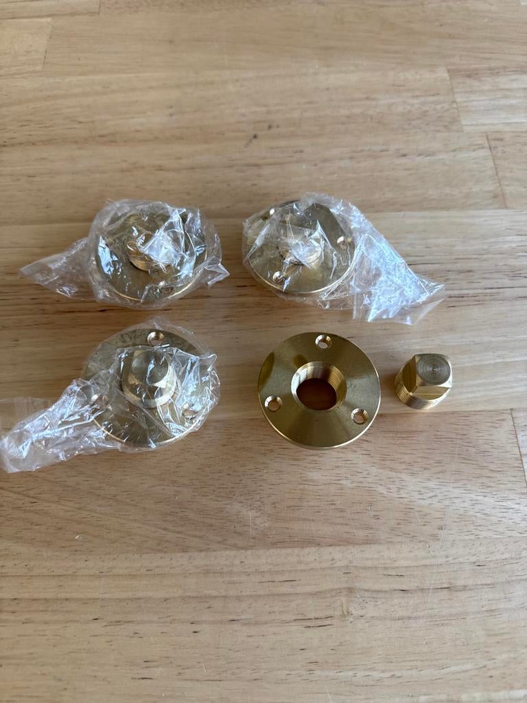 4x Messing loospluggen 60 mm diameter, Ophalen of Verzenden, Zo goed als nieuw, Overige typen
