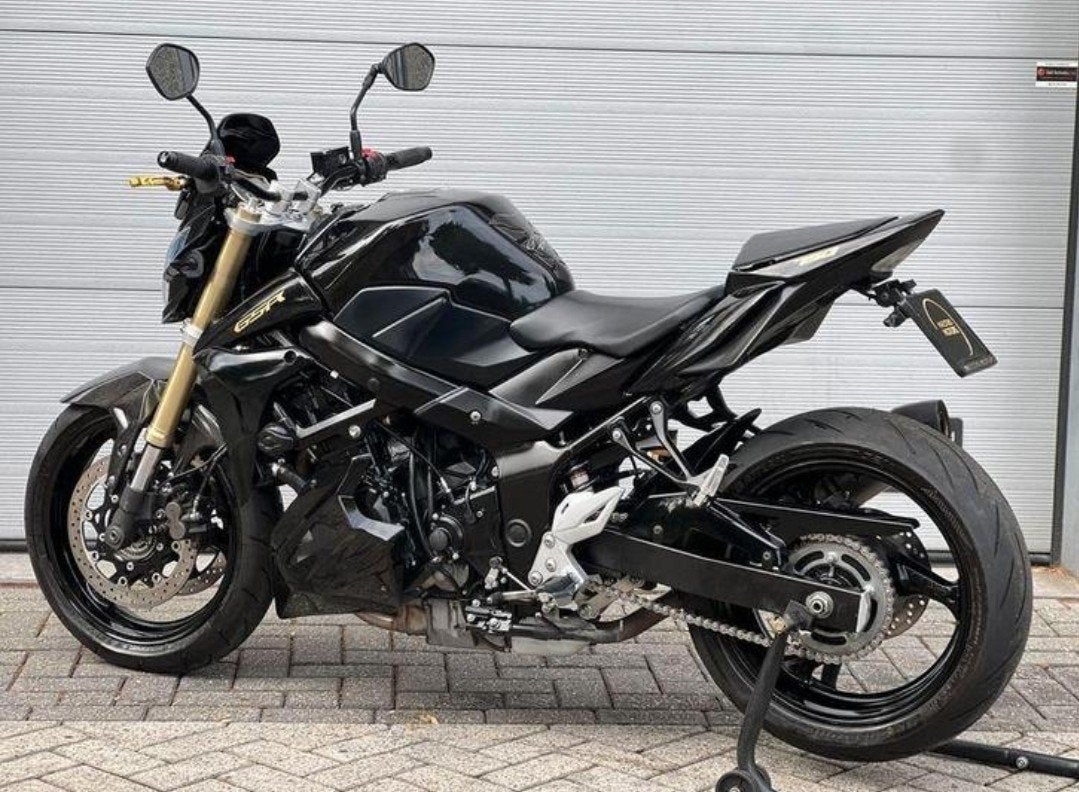 Suzuki GSR 750 ABS Naked Bike - Zwart, 17.127 km, Sportuitlaat, 4 cilinders, Motorrijbewijs A, Gebruikt