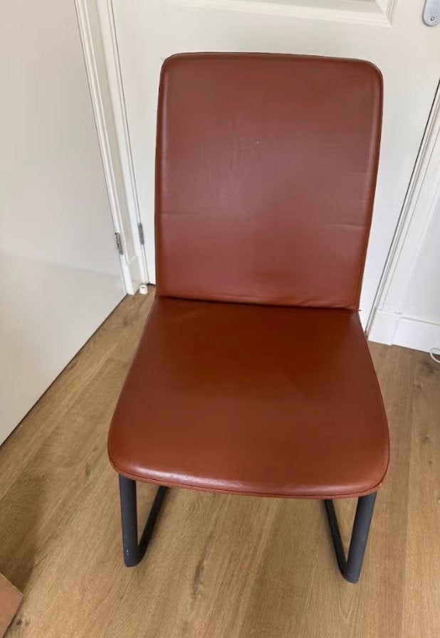 BoConcept leren eetkamerstoel cognac met zwart frame, Huis en Inrichting, Ophalen, Gebruikt, Bruin, Eén