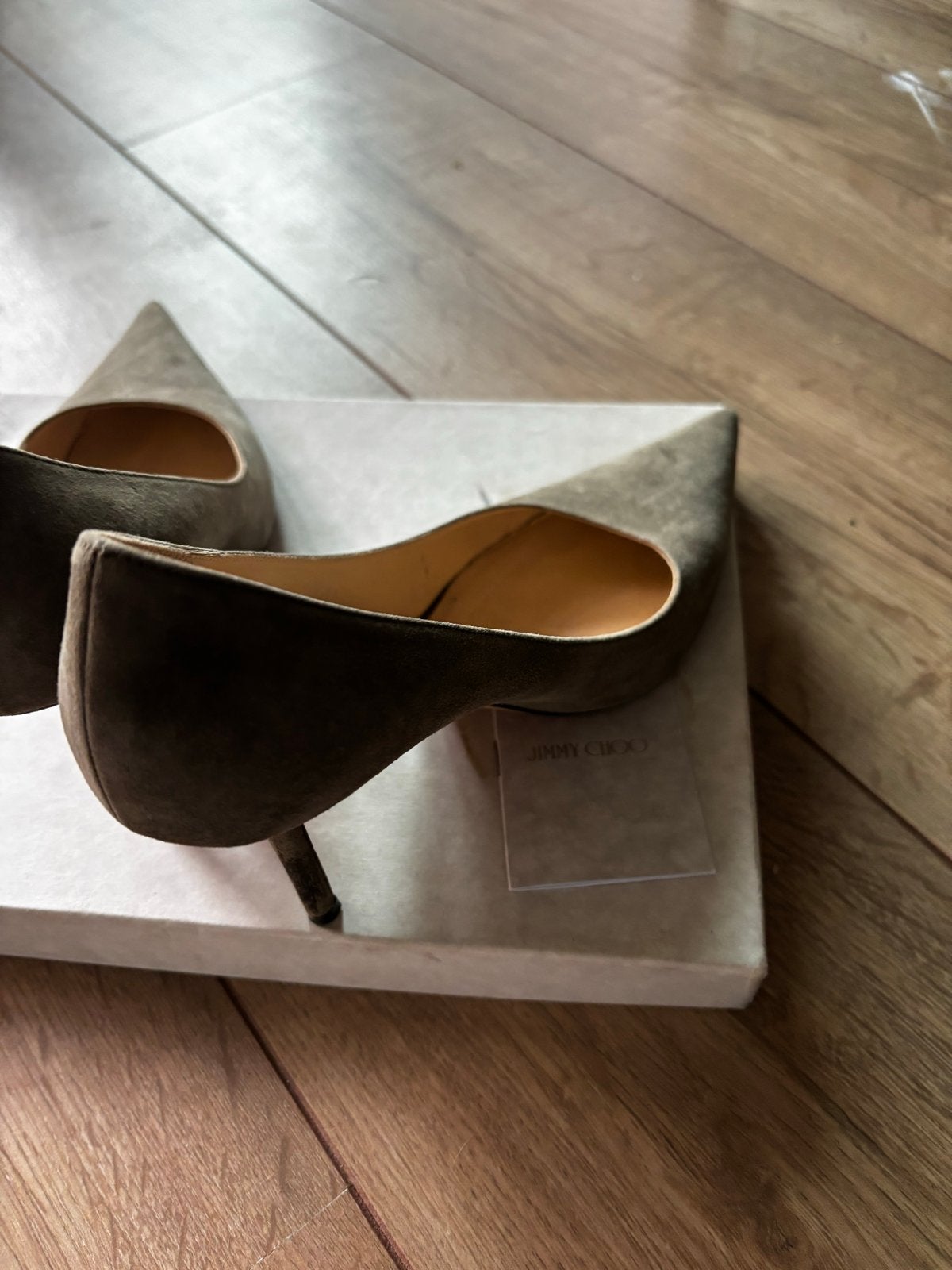 Jimmy Choo 38 olijfgroene designer pumps, Ophalen of Verzenden, Gedragen, Groen, Pumps