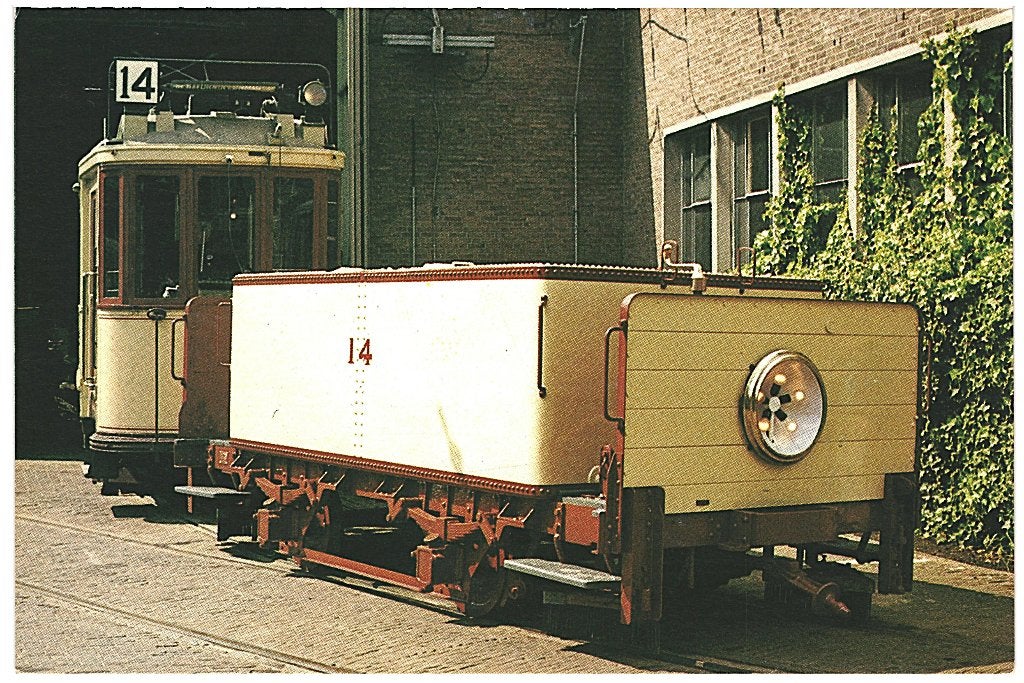 805308	Tram	Den Haag 1977  HTM Pekelaanhangwagen 14 Motorw
