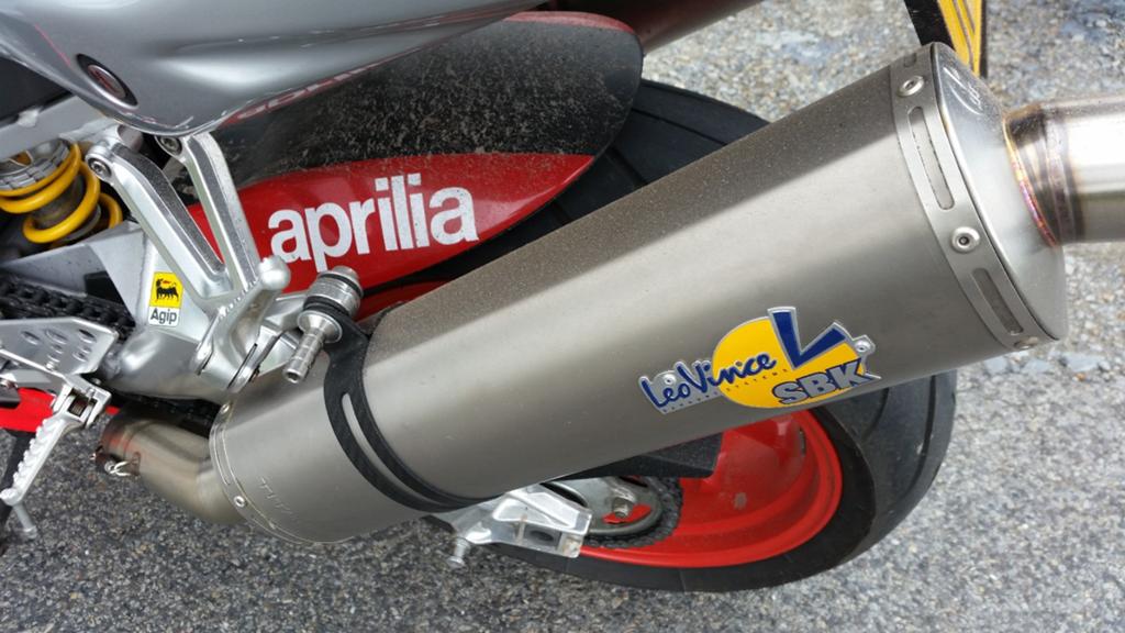 LeoVince SBK Titanium uitlaat Aprilia Tuono, Motoren, Ophalen of Verzenden