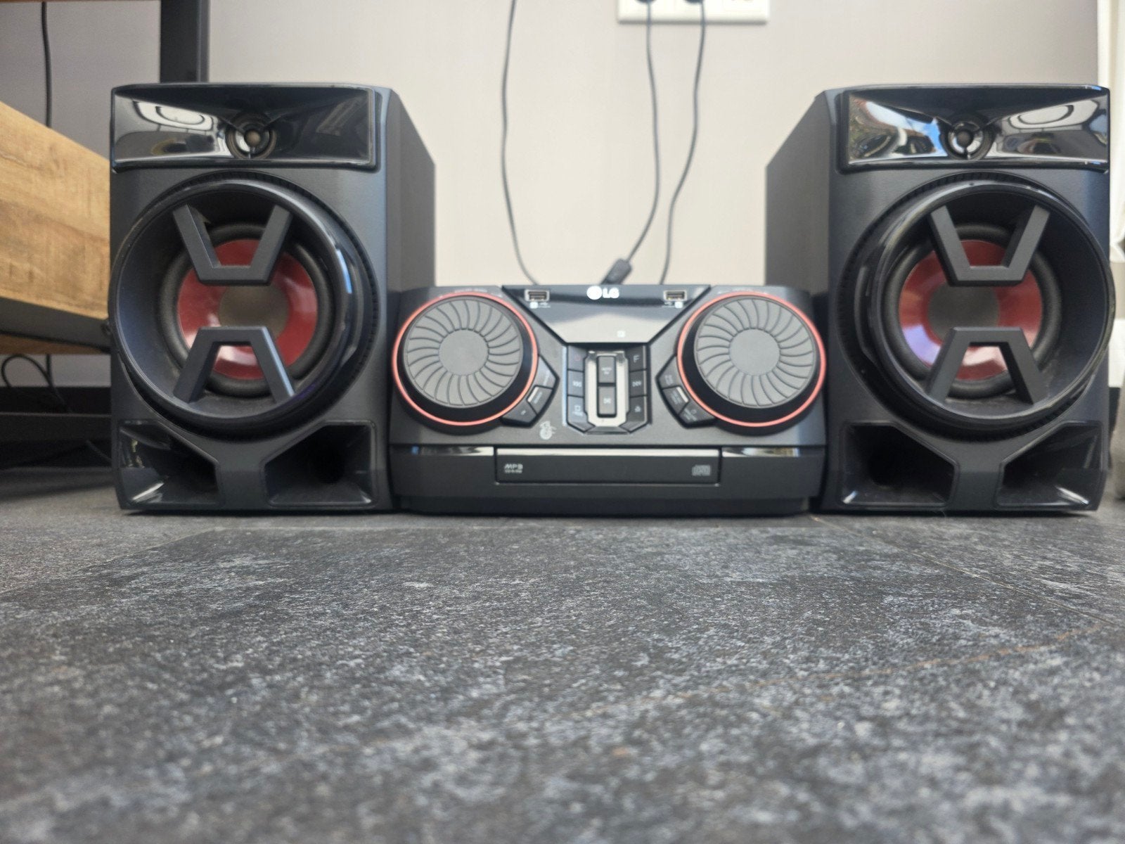 LG CK43 Mini Hifi Systeem met Bluetooth en CD-speler, Ophalen