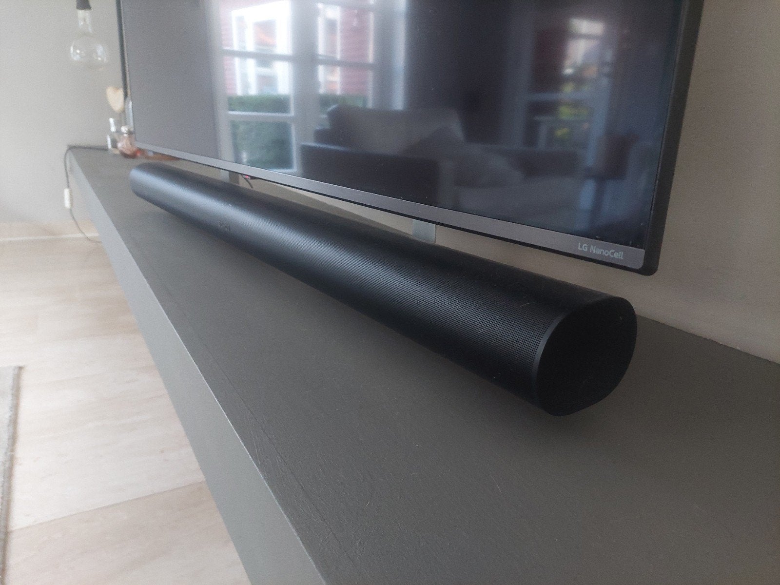 Sonos Arc Zwart met 2x One SL en standaards