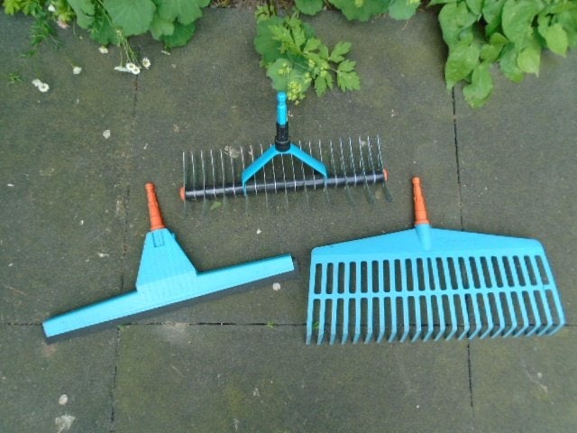Gardena combisysteem verticuteerhark, hark bezem, trekker, Ophalen of Verzenden, Nieuw, Overige soorten, Gardena combisysteem