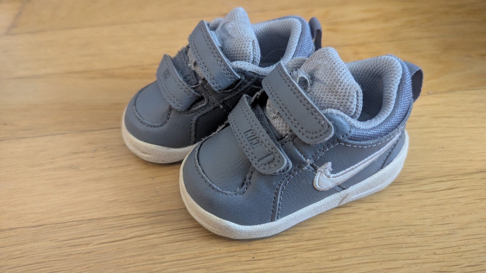 Nike babyschoentjes maat 18 - Zo goed als nieuw, Jongen of Meisje, Schoenen, Ophalen of Verzenden, Zo goed als nieuw