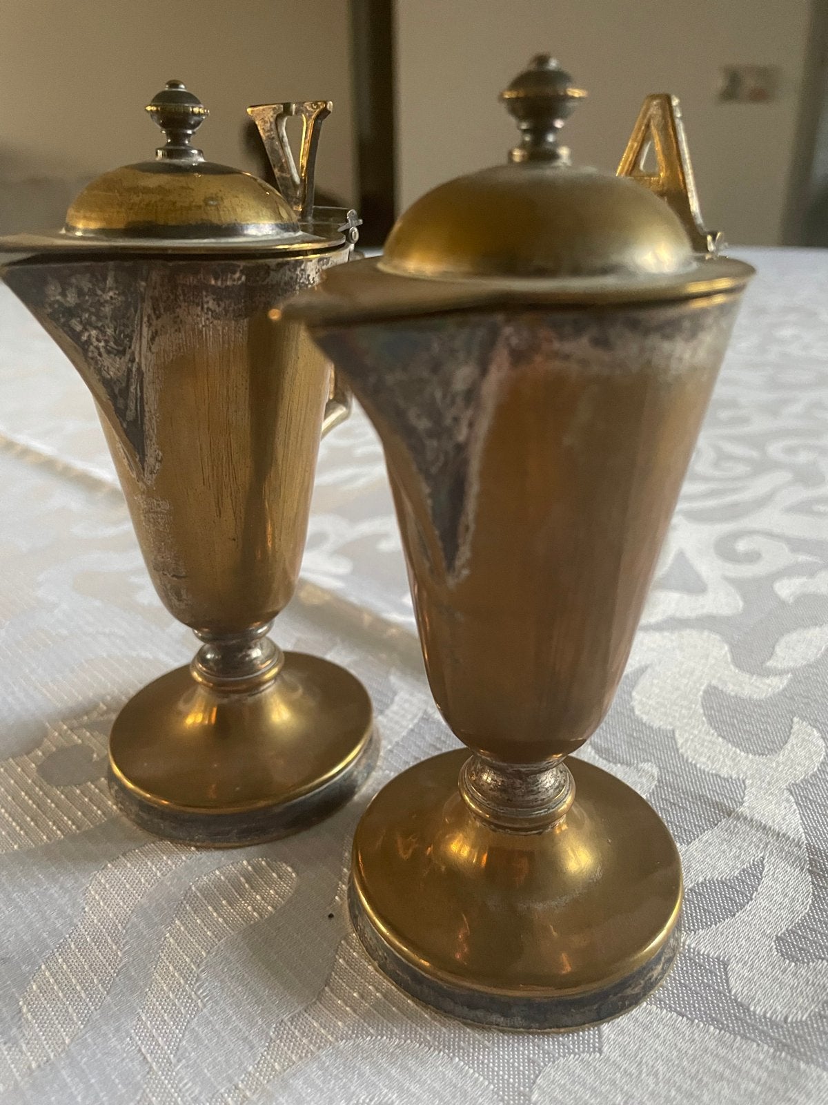 Set liturgische ampullen V en A, Antiek en Kunst, Ophalen of Verzenden