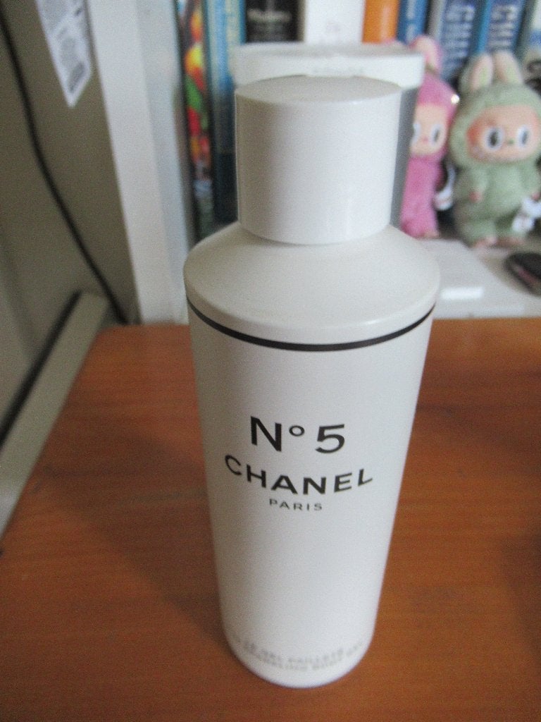CHANEL no. 5 FACTORY collection - Sparkling Body Gel, 200 ml, Ophalen of Verzenden, Nieuw, Bodylotion, Crème of Olie