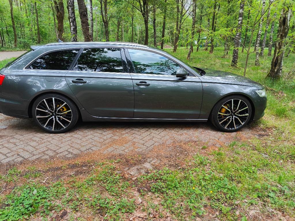 Audi A6 2.8FSI 150KW Avant Multitron 2012 Grijs, Zwart, 2773 cc, Stationwagon, 93 €/maand
