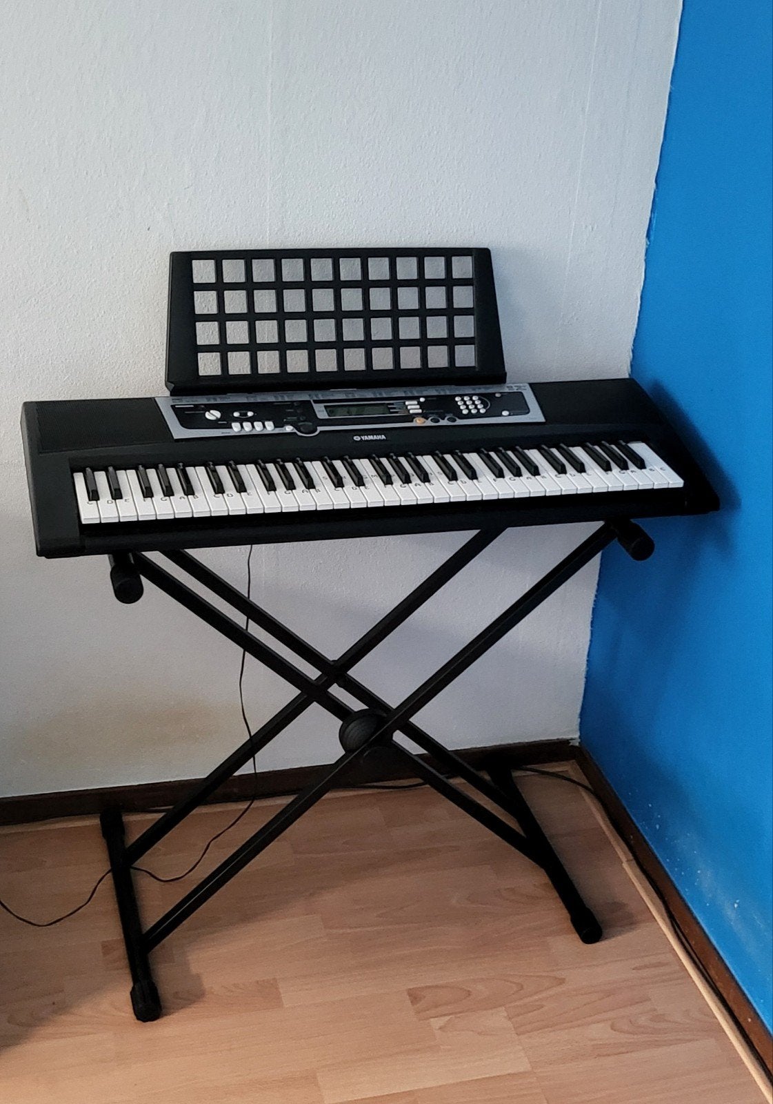 Yamaha Piano Keyboard, Ophalen, Zo goed als nieuw, Yamaha, Met standaard