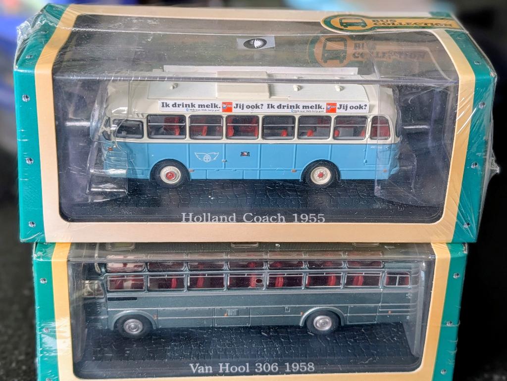 Duo-set Holland Coach & Van Hool 306  **nieuw in seal**, Hobby en Vrije tijd, Modelauto's | Overige schalen, Ophalen of Verzenden