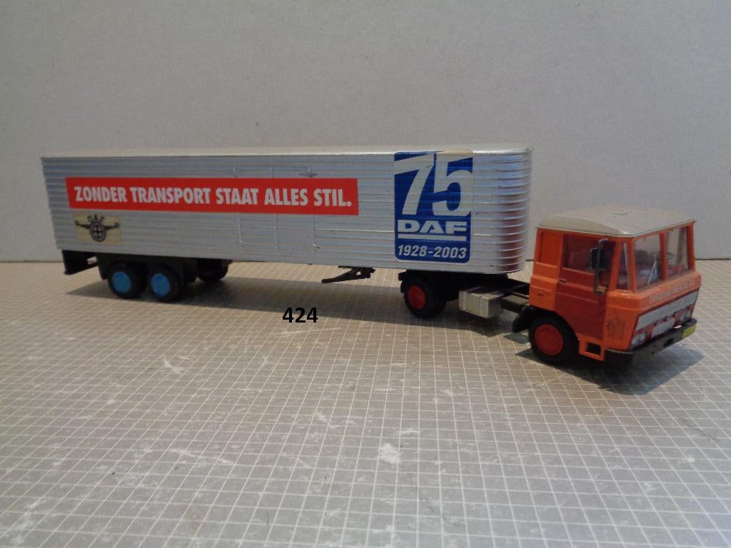 lion daf 2600 75 jaar daf code 3, Ophalen of Verzenden, Zo goed als nieuw, Bus of Vrachtwagen, Lion Toys