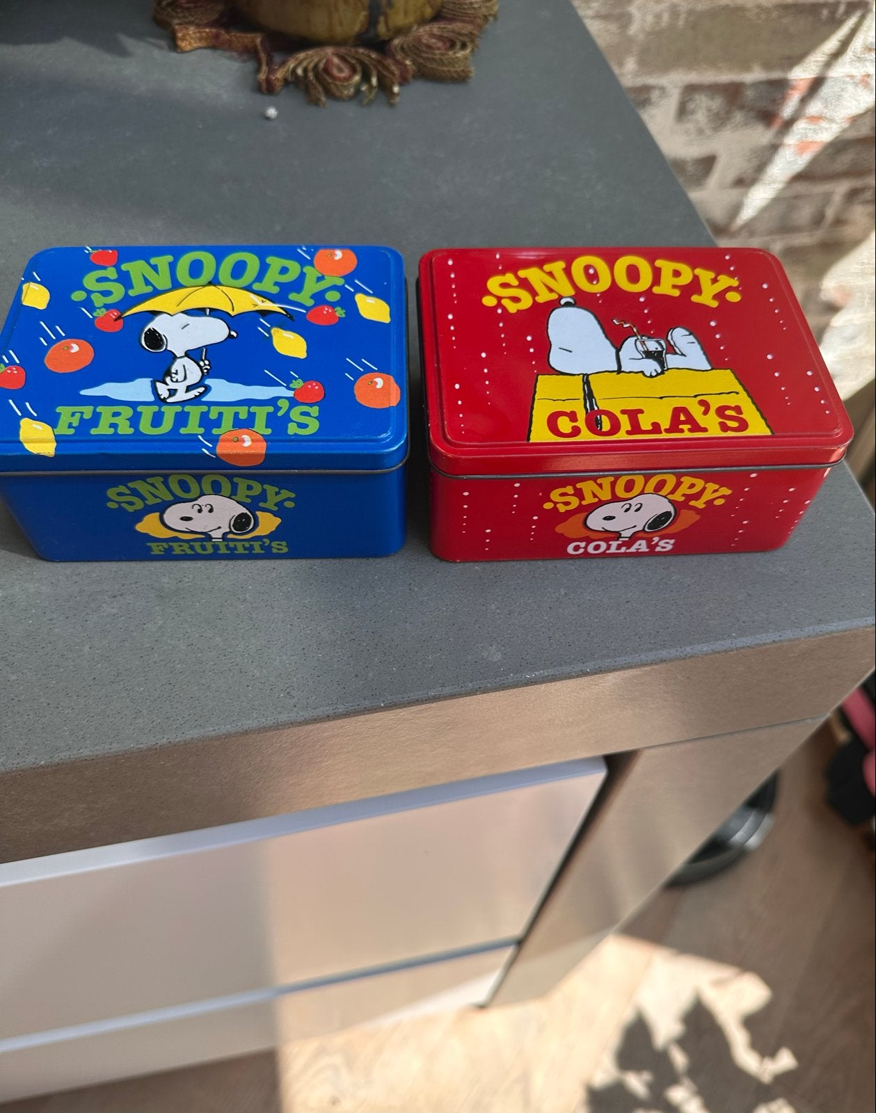 Vintage Snoopy blikken - Fruit's & Cola's, Verzamelen, Blikken, Ophalen of Verzenden, Gebruikt, Overige, Overige merken