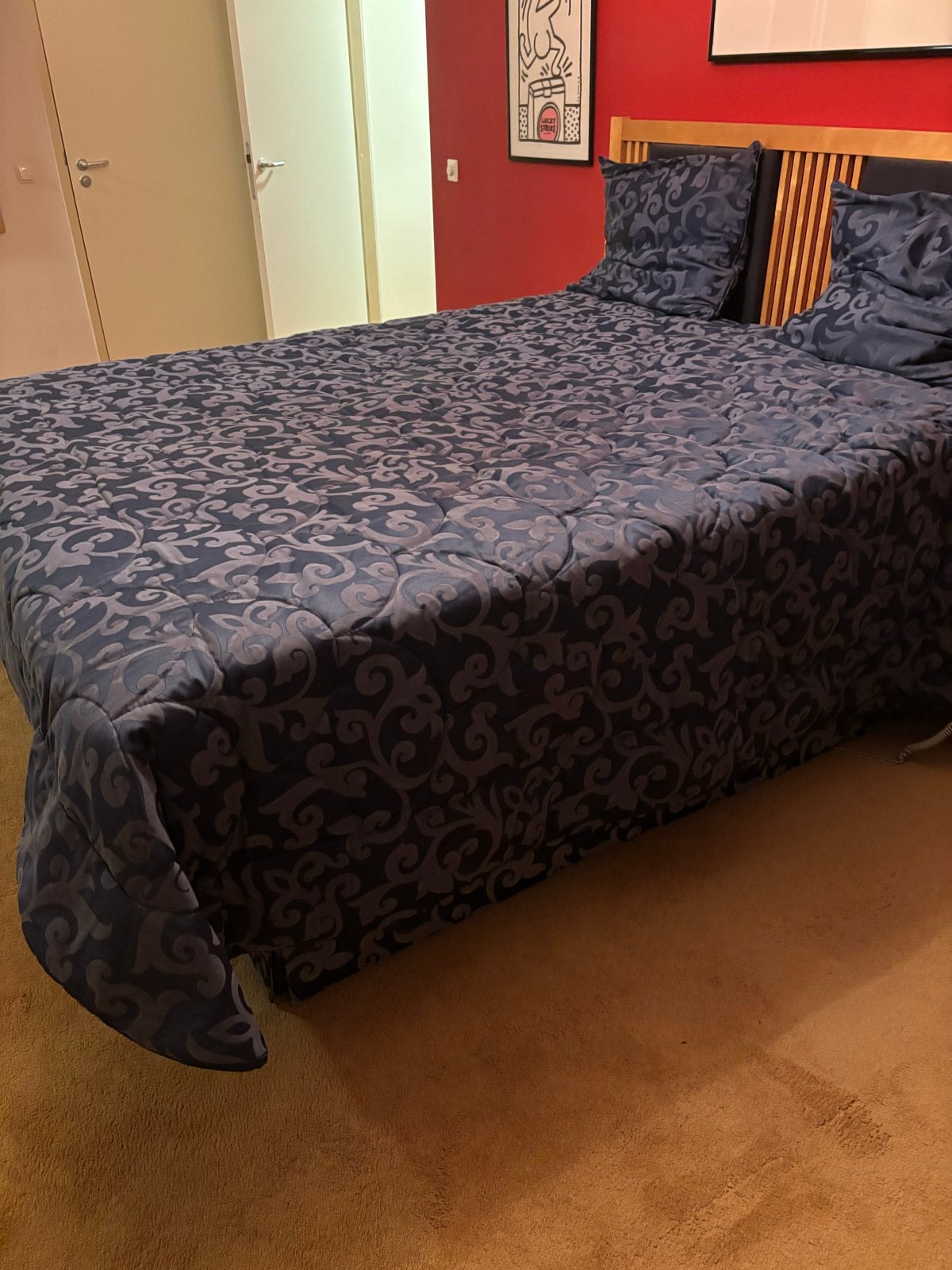 Donkerblauw bedsprei met barok motief en 2 Sierkussens, Huis en Inrichting, Ophalen, Overige materialen, Zo goed als nieuw, Overige merken