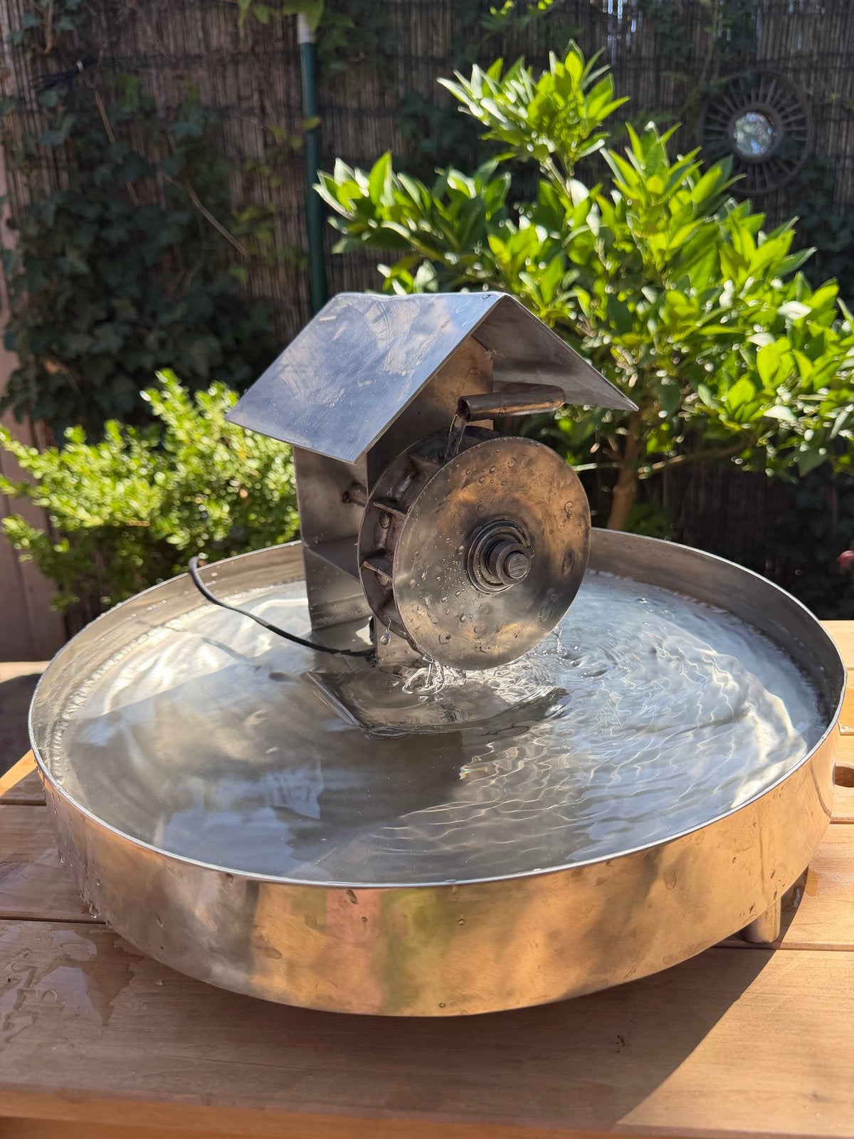 Roestvrijstalen waterornament met waterrad RVS ambachtelijk, Ophalen of Verzenden, Nieuw, Rvs, Waterornament