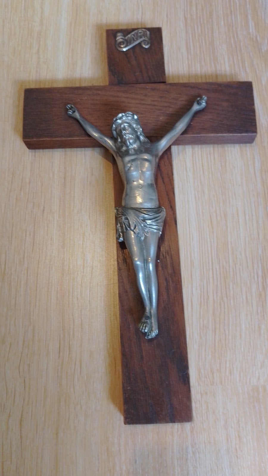 Vintage houten kruis met metalen corpus, Antiek en Kunst, Ophalen
