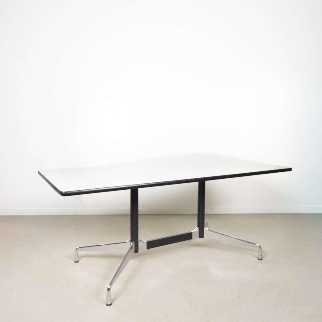 1x Vitra Eames Segmented Tafel Wit Kunststof 180 cm – Chroom, Niet ingevuld, 50 tot 100 cm, 150 tot 200 cm, Niet ingevuld