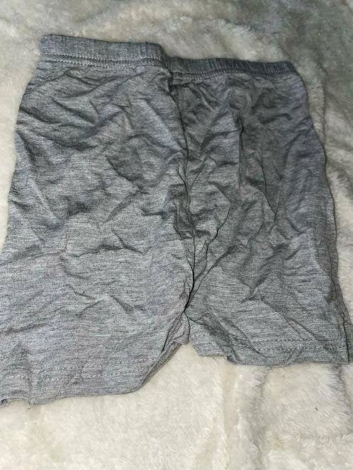 Undy grijs grijze broekje korte legging wielrenbroekje 122, Verzenden, Gebruikt, Meisje, Broek