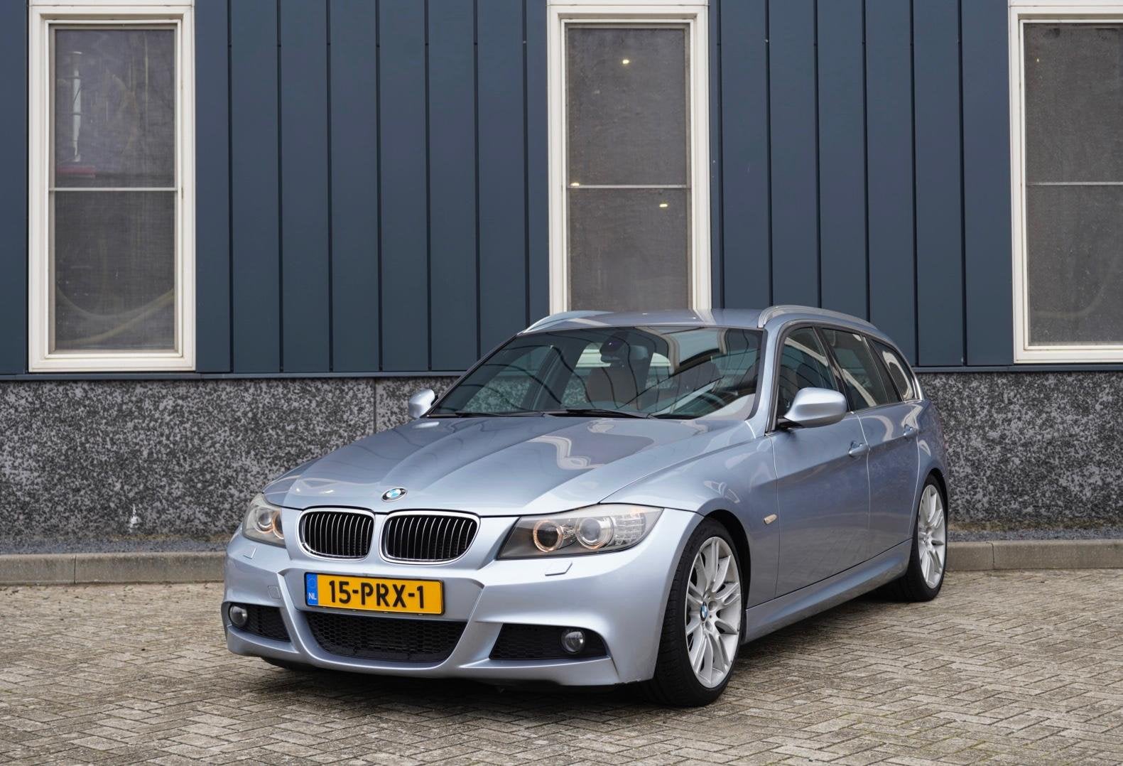 BMW 3-Serie 325d | M SPORT | LEDER | XENON | NAP | LEUKE OPT, Automaat, Euro 5, Achterwielaandrijving, 1800 kg