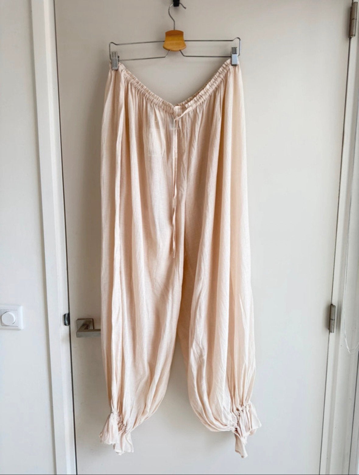 Virale set H&M mt L nieuw beige, Kleding | Dames, Overige Dameskleding, Ophalen of Verzenden, Nieuw