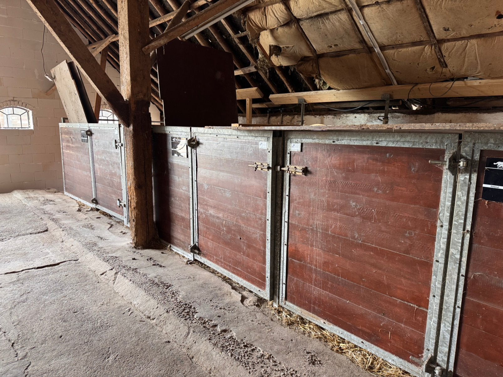 Paardenboxen te koop, Dieren en Toebehoren, Stalling en Weidegang