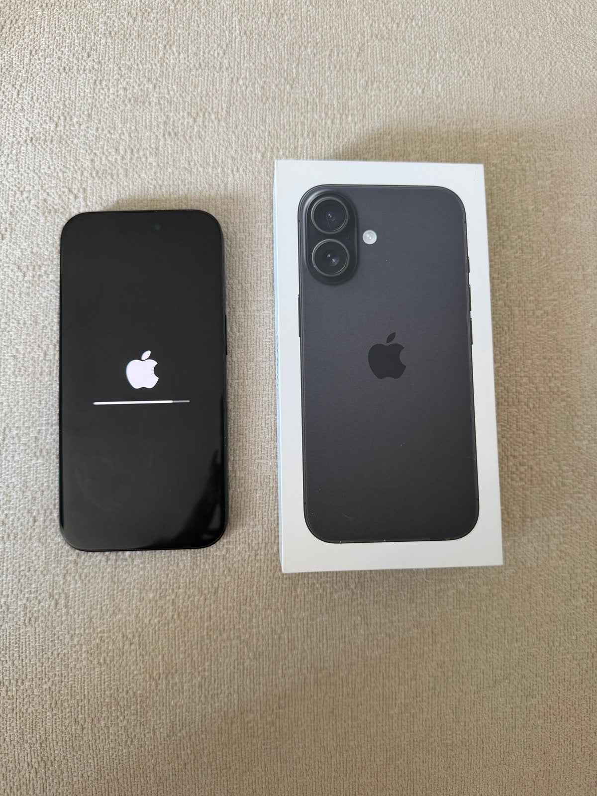 Zo goed als nieuwe iPhone 16, 128GB 88% batterij, Telecommunicatie, Mobiele telefoons | Apple iPhone, Zwart, 88 %, IPhone 16, Ophalen of Verzenden