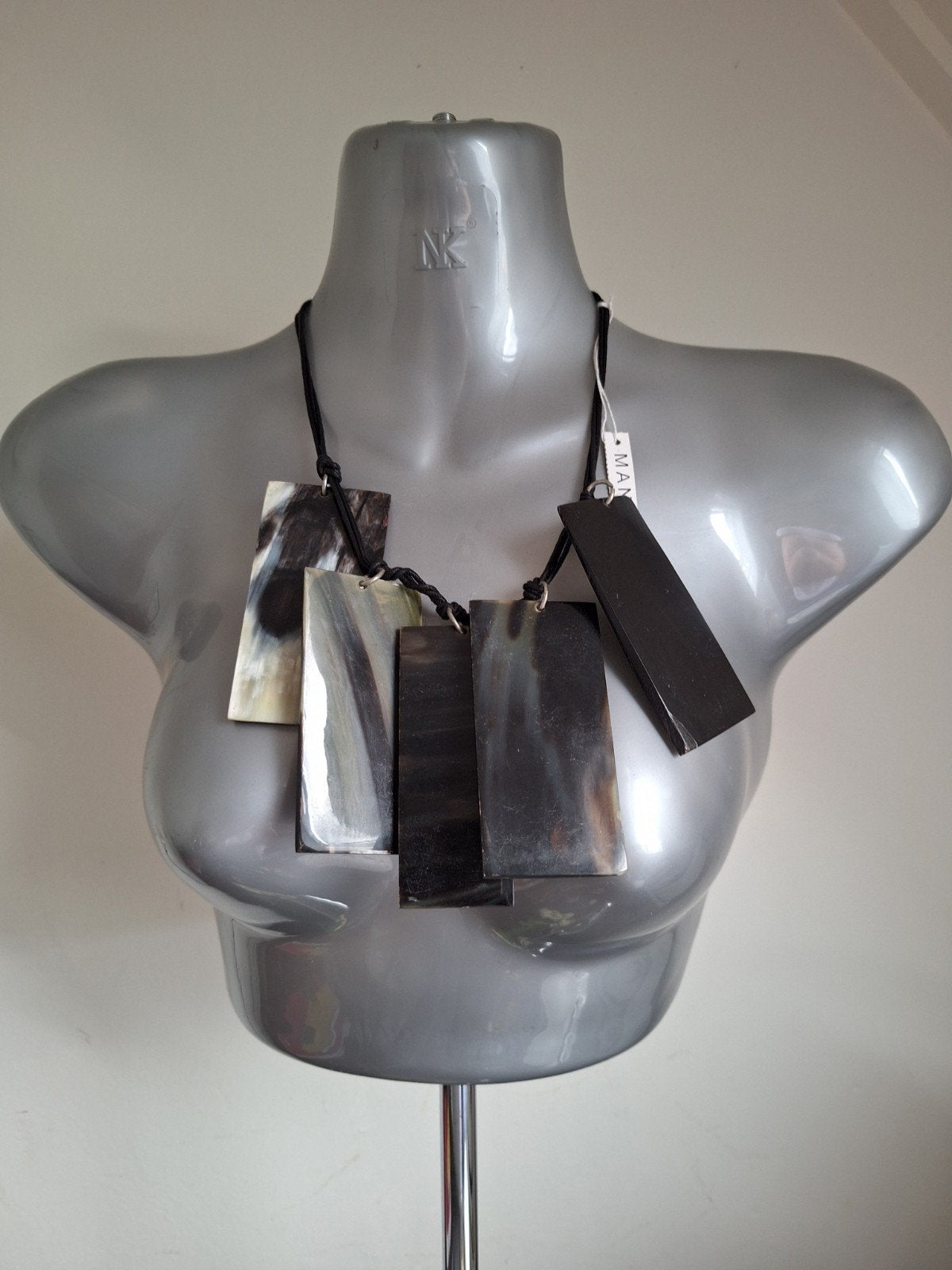 Manouk - koordketting met hangers van hoorn. 3=2 actie!, Sieraden, Tassen en Uiterlijk, Kettingen, Verstelbaar, Overige kleuren